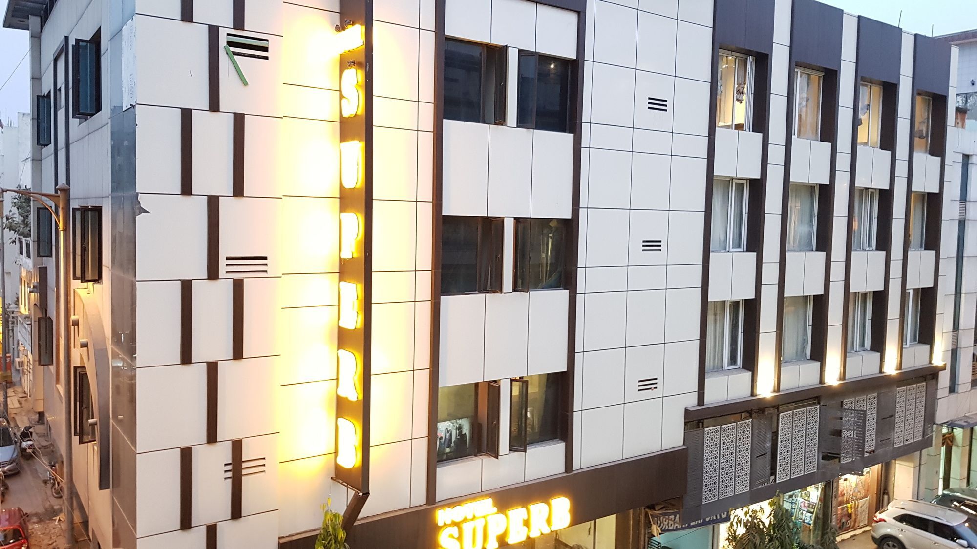 Hotel Superb 5 Mins Walk From New Delhi Station Ngoại thất bức ảnh